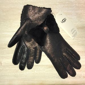 Ugg Techbow Glove Black Metallic NWT Large
